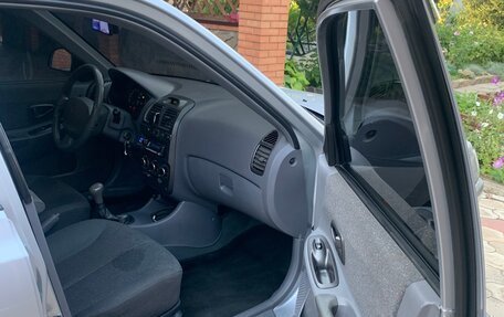 Hyundai Accent II, 2006 год, 650 000 рублей, 15 фотография