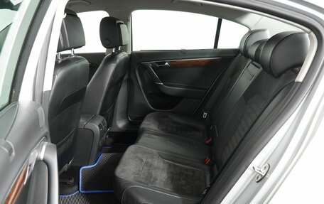 Volkswagen Passat B7, 2011 год, 1 050 000 рублей, 13 фотография
