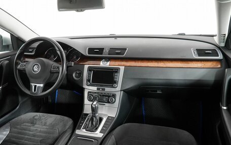 Volkswagen Passat B7, 2011 год, 1 050 000 рублей, 14 фотография