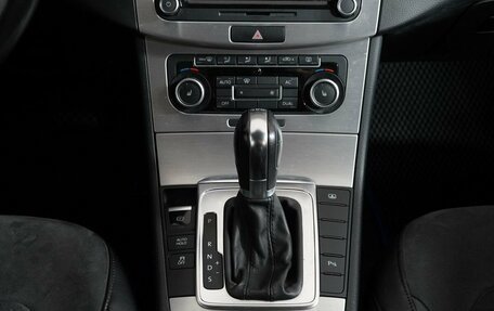 Volkswagen Passat B7, 2011 год, 1 050 000 рублей, 22 фотография
