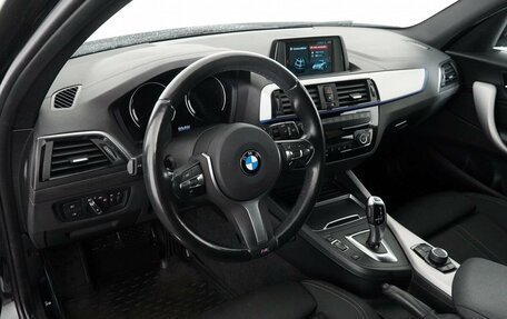 BMW 1 серия, 2018 год, 1 890 000 рублей, 12 фотография