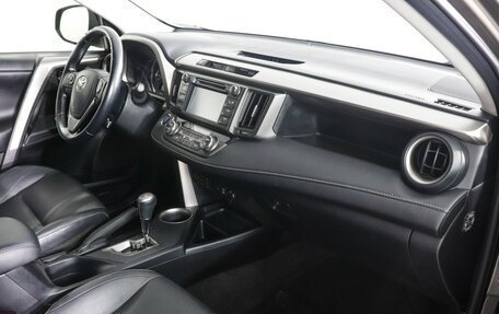 Toyota RAV4, 2015 год, 2 397 000 рублей, 10 фотография