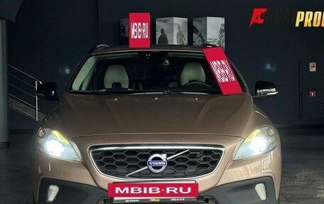 Volvo V40 II рестайлинг, 2013 год, 1 390 000 рублей, 2 фотография