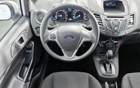 Ford Fiesta, 2016 год, 859 000 рублей, 11 фотография
