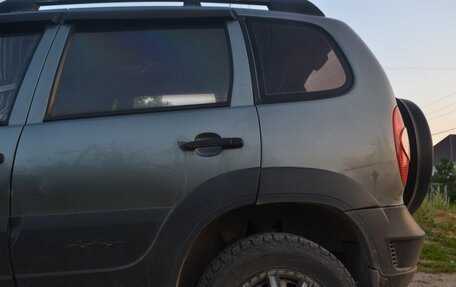 Chevrolet Niva I рестайлинг, 2012 год, 365 000 рублей, 4 фотография