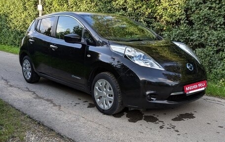 Nissan Leaf I, 2015 год, 920 000 рублей, 29 фотография