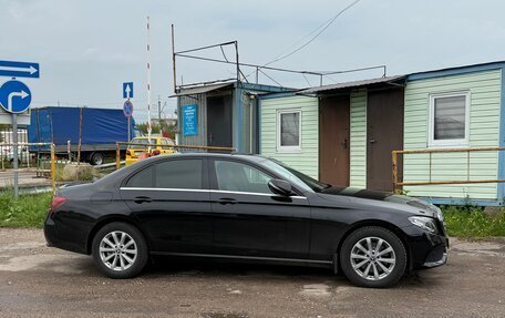 Mercedes-Benz E-Класс, 2018 год, 2 400 000 рублей, 4 фотография