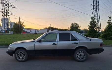 Mercedes-Benz W124, 1986 год, 350 000 рублей, 3 фотография