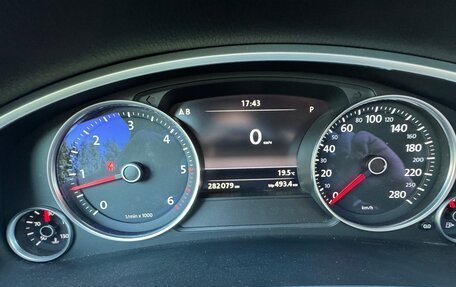 Volkswagen Touareg III, 2011 год, 2 000 000 рублей, 1 фотография