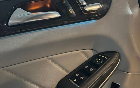 Mercedes-Benz GL-Класс, 2012 год, 3 000 000 рублей, 19 фотография
