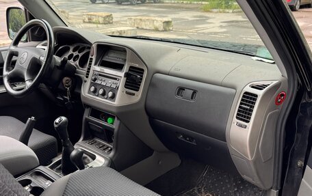 Mitsubishi Pajero III рестайлинг, 2006 год, 1 550 000 рублей, 6 фотография