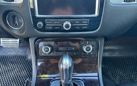 Volkswagen Touareg III, 2011 год, 2 000 000 рублей, 6 фотография