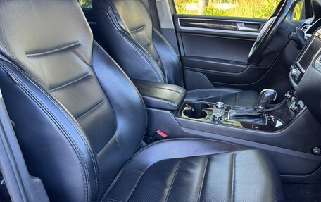 Volkswagen Touareg III, 2011 год, 2 000 000 рублей, 12 фотография