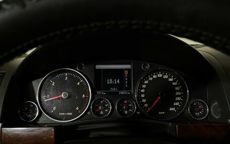 Volkswagen Touareg III, 2005 год, 747 000 рублей, 11 фотография
