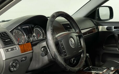 Volkswagen Touareg III, 2005 год, 747 000 рублей, 13 фотография
