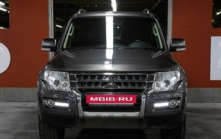 Mitsubishi Pajero IV, 2014 год, 2 549 000 рублей, 2 фотография
