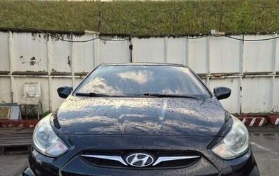 Hyundai Solaris II рестайлинг, 2012 год, 680 000 рублей, 1 фотография
