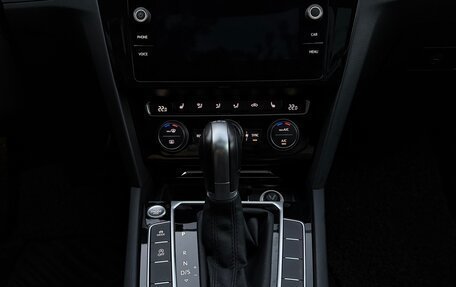 Volkswagen Passat B8 рестайлинг, 2018 год, 2 600 000 рублей, 15 фотография