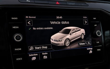 Volkswagen Passat B8 рестайлинг, 2018 год, 2 600 000 рублей, 19 фотография