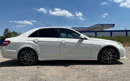 Mercedes-Benz E-Класс, 2011 год, 1 330 000 рублей, 12 фотография