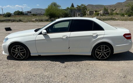 Mercedes-Benz E-Класс, 2011 год, 1 330 000 рублей, 16 фотография