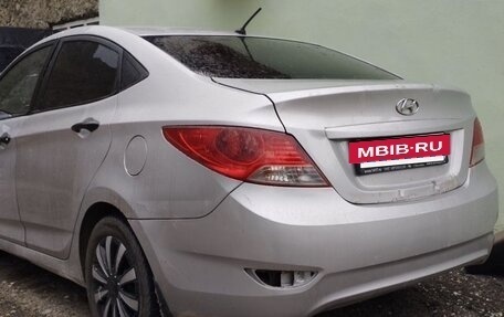 Hyundai Solaris II рестайлинг, 2013 год, 400 000 рублей, 4 фотография