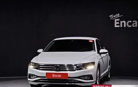 Volkswagen Passat B8 рестайлинг, 2021 год, 2 200 000 рублей, 2 фотография