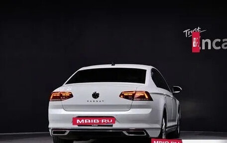 Volkswagen Passat B8 рестайлинг, 2021 год, 2 200 000 рублей, 4 фотография