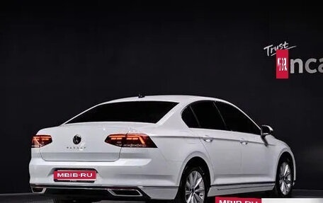 Volkswagen Passat B8 рестайлинг, 2021 год, 2 200 000 рублей, 3 фотография