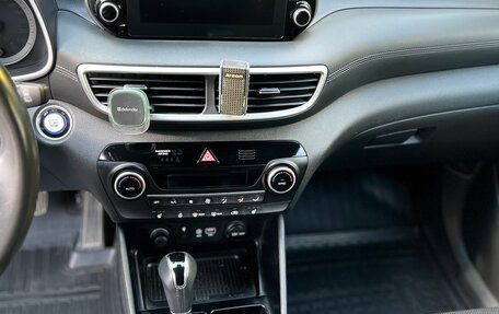Hyundai Tucson III, 2019 год, 2 300 000 рублей, 10 фотография