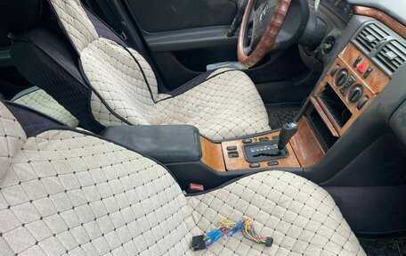 Mercedes-Benz E-Класс, 1996 год, 315 000 рублей, 4 фотография