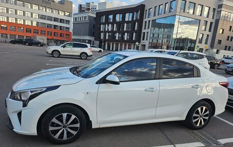 KIA Rio IV, 2020 год, 1 550 000 рублей, 3 фотография