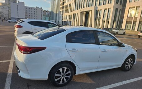 KIA Rio IV, 2020 год, 1 550 000 рублей, 4 фотография