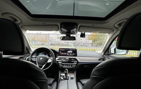 BMW 5 серия, 2021 год, 4 790 000 рублей, 15 фотография