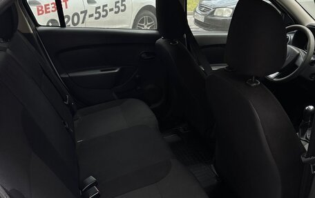 Renault Logan II, 2017 год, 595 000 рублей, 13 фотография