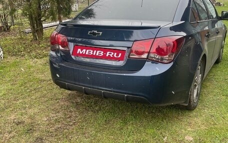 Chevrolet Cruze II, 2009 год, 600 000 рублей, 2 фотография
