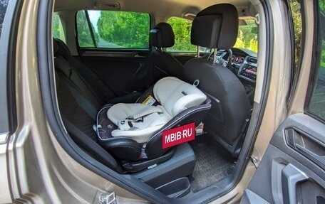Volkswagen Tiguan II, 2019 год, 2 400 000 рублей, 7 фотография
