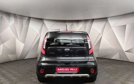 KIA Soul II рестайлинг, 2017 год, 1 379 000 рублей, 8 фотография