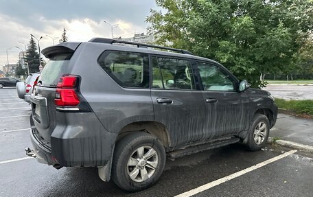 Toyota Land Cruiser Prado 150 рестайлинг 2, 2021 год, 5 330 000 рублей, 2 фотография