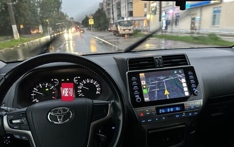 Toyota Land Cruiser Prado 150 рестайлинг 2, 2021 год, 5 330 000 рублей, 5 фотография