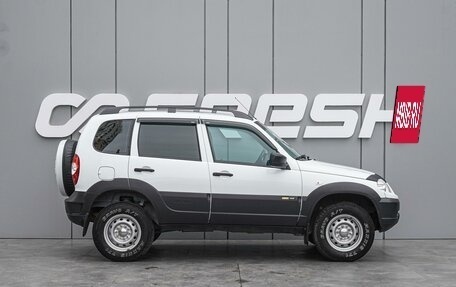Chevrolet Niva I рестайлинг, 2018 год, 1 060 000 рублей, 5 фотография