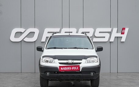 Chevrolet Niva I рестайлинг, 2018 год, 1 060 000 рублей, 3 фотография