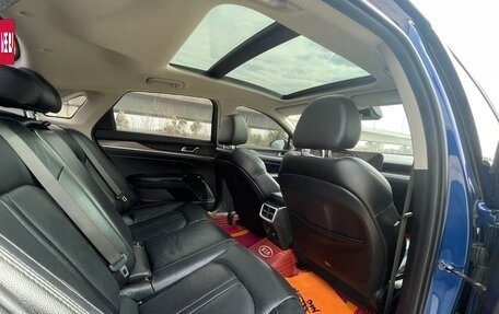 KIA K5, 2020 год, 2 500 000 рублей, 28 фотография
