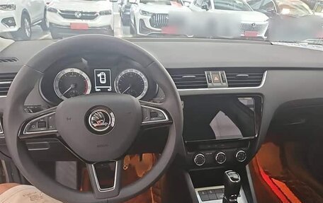 Skoda Octavia, 2021 год, 1 390 000 рублей, 7 фотография