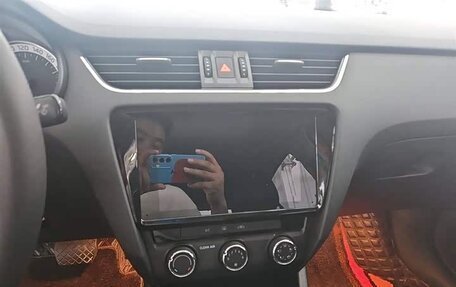 Skoda Octavia, 2021 год, 1 390 000 рублей, 9 фотография