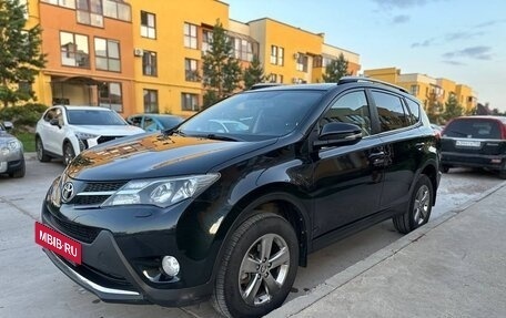 Toyota RAV4, 2015 год, 2 380 000 рублей, 10 фотография