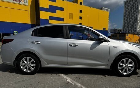KIA Rio IV, 2017 год, 1 300 000 рублей, 5 фотография