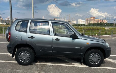 Chevrolet Niva I рестайлинг, 2009 год, 480 000 рублей, 5 фотография
