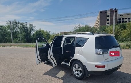Mitsubishi Outlander III рестайлинг 3, 2010 год, 1 089 000 рублей, 7 фотография