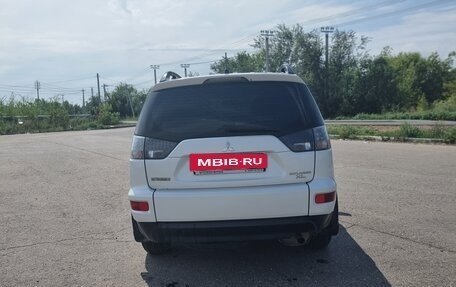 Mitsubishi Outlander III рестайлинг 3, 2010 год, 1 089 000 рублей, 4 фотография